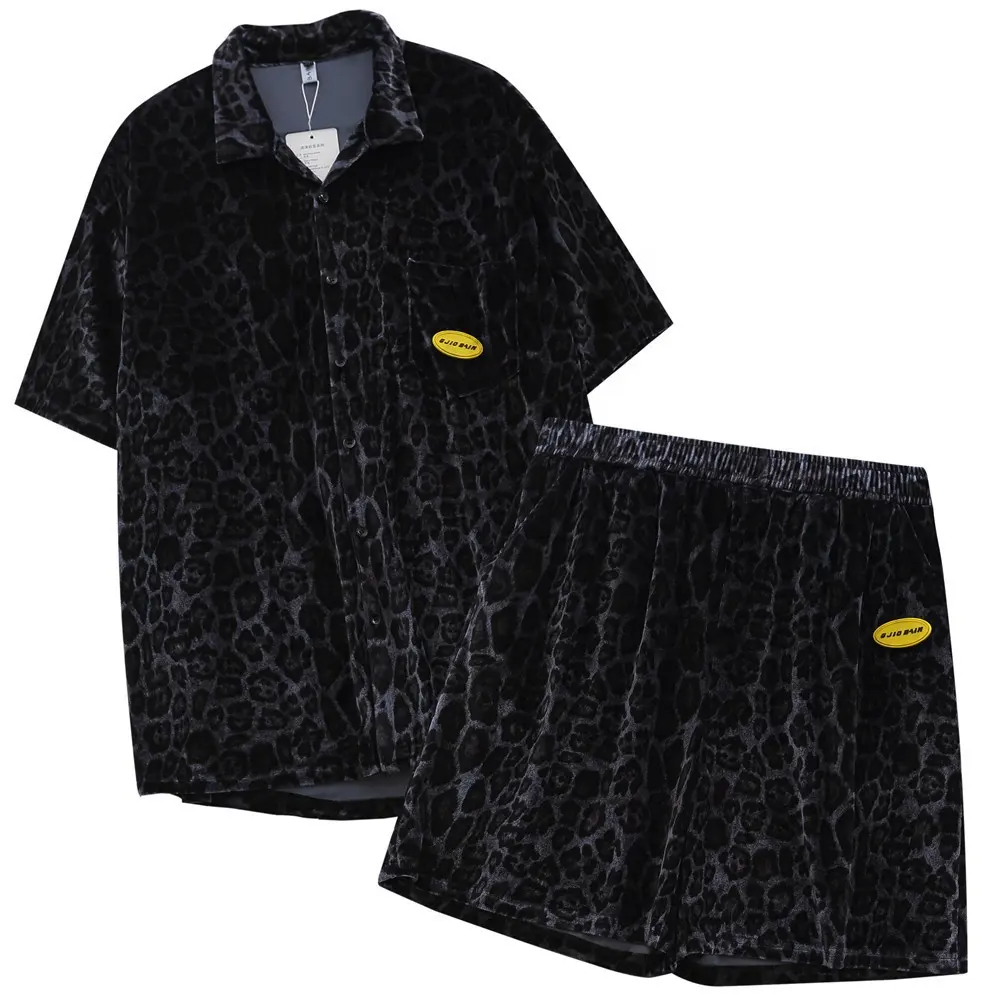 2022 Leopard Men Outfit Velvet 2 Piece Pants Set di magliette in velluto alla moda Set corto da uomo estate