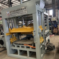 Machine automatique de fabrication de blocs de béton 4-15 pour les marchés d'Afrique de l'Ouest et d'Afrique de l'Est