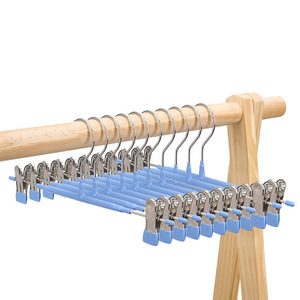 <span class=keywords><strong>Cintre</strong></span> de <span class=keywords><strong>pantalon</strong></span> en métal enduit de PVC - Product Image 1