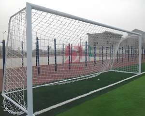 But de football professionnel portable en HDPE blanc et structure en acier pour usage extérieur - Product Image 1