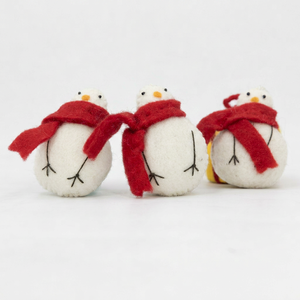 Lot de décorations de Noël en feutre en forme de poussin avec écharpe rouge, faites à la main, à suspendre, idéal pour les cadeaux et les fournitures de fêtes - Product Image 1