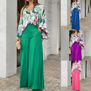 Completo da <span class=keywords><strong>Donna</strong></span> Due Pezzi: Camicia Stampata Casual con Maniche a Pipistrello e Colletto, Pantaloni a Vita Alta e Gamba Larga - Product Image 2
