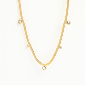 สร้อยคอทองชุบขายดี ประดับเพชร CZ สวยหรูสำหรับผู้หญิง - Product Image 1