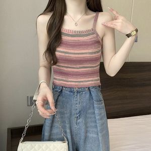 เสื้อสายเดี่ยวถักลายทางสไตล์ Spice Girl สำหรับผู้หญิง ใส่คลุมด้านนอกในฤดูร้อน สไตล์เรียบง่าย โชว์ไหล่ ทรงเข้ารูป สั้น - Product Image 3