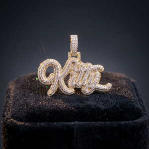 Luxira Jewels Pendentif Lettre Constellation en Moissanite Couleur Argent Coupe Brillante, Breloque Prénom en Strass, Plaqué Rhodium, Style Hiphop - Product Image 1