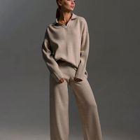 Ensemble décontracté deux pièces pour femme SUHE PJ-1409 – Collection Automne-Hiver – Respirant – Teint en pièce – Tricoté – Couleur unie – Pantalon large longueur cheville
