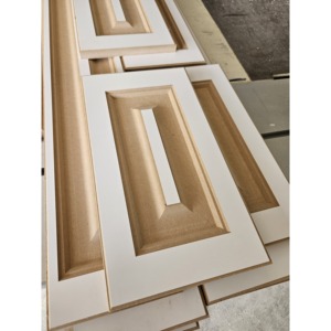 Servicios de carpintería y procesamiento de madera para empresas – producción integral: corte, perforación CNC, lijado, lacado, - Product Image 1
