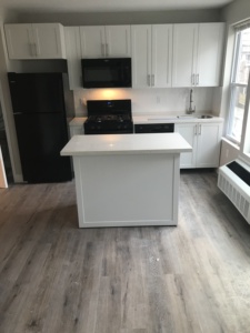 Îlot de <span class=keywords><strong>cuisine</strong></span> moderne en <span class=keywords><strong>bois</strong></span> Shaker, personnalisé Alland, avec évier blanc modulaire, poignées <span class=keywords><strong>et</strong></span> tiroirs de <span class=keywords><strong>cuisine</strong></span> prêts à l'emploi - Product Image 4