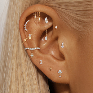 Boucle d'oreille hypoallergénique en argent S925 plaqué or, à dos plat, sûre pour dormir, pour tragus et hélix - Product Image 1