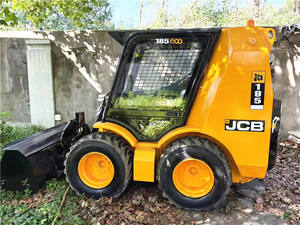 Chargeuse compacte antidérapante d'occasion JCB 185 à vendre - Product Image 4