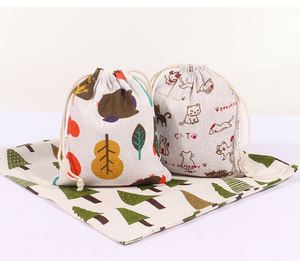 Bolsas de Lino y Algodón con Cordón y Estampado Lindo, 12x15cm, Bolsa de Regalo con Diseño de Dibujos Animados, Bolsa con Estampado de Fresas y Animales para Regalo - Product Image 3
