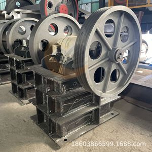 Trituradora de Mandíbulas de Diseño Compacto, 10t/h, Máquina para Triturar Concreto con Motor AC, Color Blanco - Product Image 5