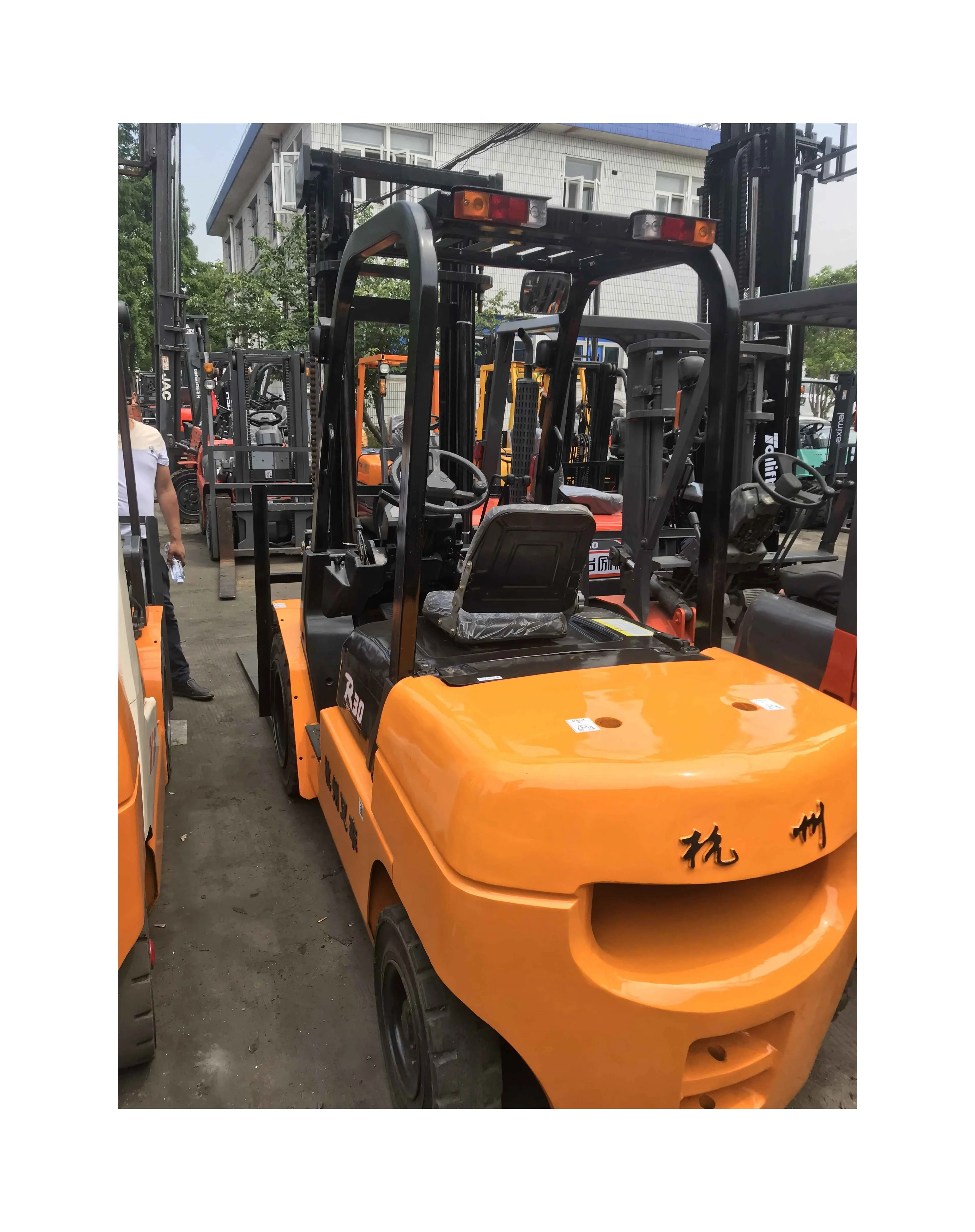 Really High quality used HANGZHOUH 3 ton Forklift good Condition imported from China all parts are original