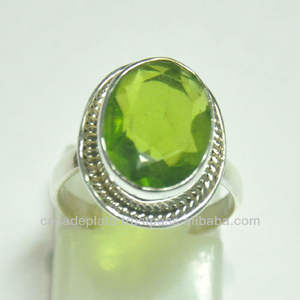 Anillo de Plata de Ley 925 con piedras preciosas de Peridoto, forma ovalada, estilo clásico, anillo de moda, ropa de fiesta, anillo de plata de CASA DE PLATA - Product Image 1
