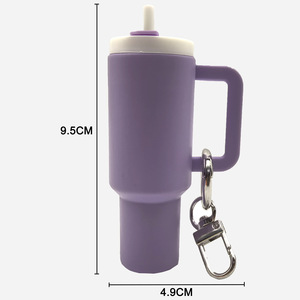 พวงกุญแจขวดน้ำขนาดเล็กแบบขายส่ง ที่ห้อยขวดน้ำกีฬา ที่ใส่ลิปสติก ที่ใส่ลิปบาล์ม ของตกแต่งแก้วน้ำ ที่ใส่ลิปสติก - Product Image 4