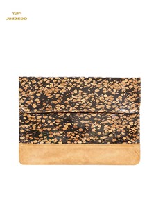 Capa para Laptop à Prova d'Água Feita com Resíduos de Café Reciclados, Ecológica, Compatível com Notebooks de <span class=keywords><strong>10</strong></span> a 14 Polegadas para Uso Diário - Product Image 1