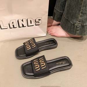 Sandales plates antidérapantes personnalisées pour femmes, avec décoration métallique, tendance mode, plateforme pour chaussons, confortables et résistantes pour l'été - Product Image 6