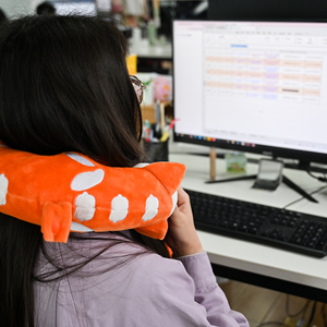 Wholesale Cartoon Animal Design Neck Dragon Travel <strong>Pillow</strong> Monster Hoody Memory Foam <strong>U</strong>-shape Neck <strong>Pillow</strong> - Product Image 4