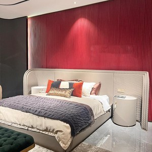 Set Completo di Mobili per Camera da <span class=keywords><strong>Letto</strong></span> <span class=keywords><strong>Matrimoniale</strong></span> in Stile Lusso Italiano, <span class=keywords><strong>Letto</strong></span> <span class=keywords><strong>King</strong></span>-<span class=keywords><strong>Size</strong></span> in Pelle con Schermo Largo, Arredamento per Villa Duplex - Product Image 2