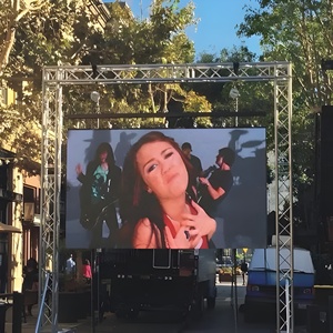 Tùy chỉnh <span class=keywords><strong>Led</strong></span> hộp không thấm nước ngoài trời đầy đủ màu sắc màn hình tủ màn hình quảng cáo khung <span class=keywords><strong>LED</strong></span> màn hình lớn - Product Image 1