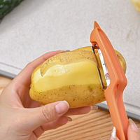 Brosse de nettoyage multifonctionnelle 3-en-1 pour les coins difficiles d'accès, en acier inoxydable, éplucheur de pommes de terre manuel
