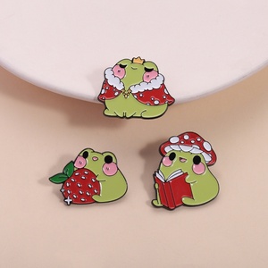 Broche Cape Peinte Motif Petit Grenouille Mignonne <span class=keywords><strong>Prince</strong></span> <span class=keywords><strong>Fraise</strong></span>, Accessoire Vestimentaire, Cadeau <span class=keywords><strong>de</strong></span> Mariage Exquis - Product Image 1