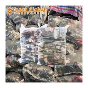 Fornitura Diretta dalla Fabbrica: Stock di Scarpe da Basket e Sneaker di Marca Originale, Usate e di Seconda Mano - Product Image 6