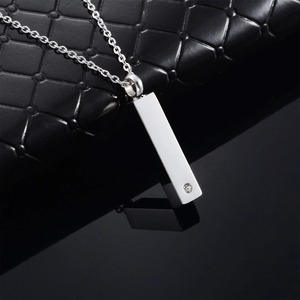 Ciondolo a barra con catena in acciaio inossidabile per ricordo commemorativo, collana con cristallo, gioielli da uomo per ceneri - Product Image 3