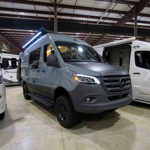 MINT Classe B 2025 Storyteller Overland DARK MODE OG AWD |   Camping-car |   Fourgon d'aventure |   Van |   RV |   Narrateur - Product Image 1