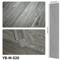 Revêtement de sol auto-adhésif 1.5mm Planche de vinyle plastique Carreaux en PVC de luxe Autocollants en PVC résistants à l'usure Revêtement de sol pour bureau Commercial