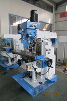 Machine de fraisage CNC verticale Fanuc avec broche conique BT30/BT50, perceuse universelle automatique robuste à vendre