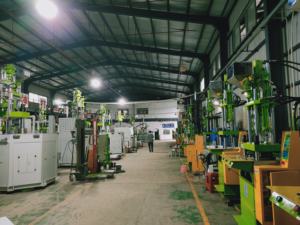 Machine de moulage par Injection de seau de peinture en plastique, Machine d'injection en plastique pour <span class=keywords><strong>Blug</strong></span> de mur - Product Image 6