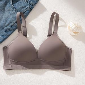 Reggiseni senza cuciture che uniscono comfort e traspirabilità con coppe sottili a <span class=keywords><strong>B</strong></span>. Comodi e sottili per seni piccoli e con volume laterale. - Product Image 5