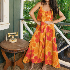 Vestido maxi de diseño de alta calidad, corte relajado, estampado bohemio, personalizado, fluido y transpirable, 100% rayón voile. - Product Image 2
