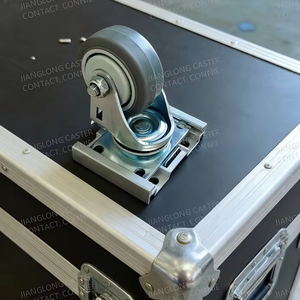 Plaque de roulettes et roues en aluminium à montage et démontage rapides <span class=keywords><strong>pour</strong></span> flight cases, road trunks, boîtes à outils et valises de transport de taille moyenne - Product Image 1
