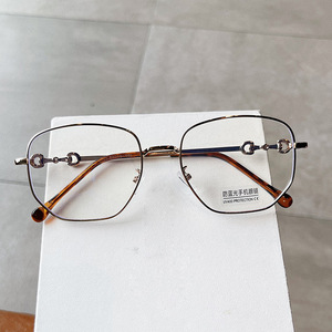 Lunettes anti-lumière bleue Qianai, monture rectangulaire intégrale en métal, unisexe, verres PC, protection UV400, R5-8083 - Product Image 1