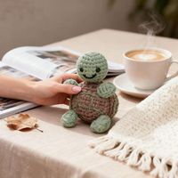 Poupée Amigurumi au Crochet Personnalisée en Gros, Jouet en Peluche Fait Main Fini en Gros, Animal en Peluche à Faible MOQ pour la Revente avec Expédition Rapide