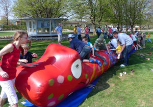 Divertido <span class=keywords><strong>gusano</strong></span> <span class=keywords><strong>real</strong></span> inflable de 15m de largo para niños de todas las edades - Product Image 2