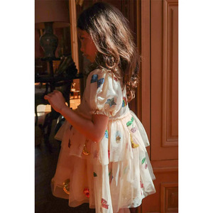 Robe d'été en coton pour filles, style danois, nouvelle collection, mignonne et chic, style princesse, avec sequins, perles et nœuds, manches bouffantes - Product Image 2