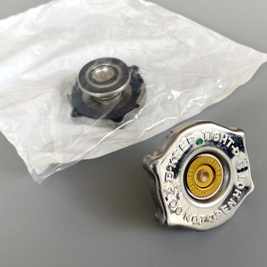 Tapa de Radiador 55116901AA para Jeep Wrangler, Grand Cherokee, Dodge Charger, Chrysler 300C, Jeep Liberty - Product Image 2
