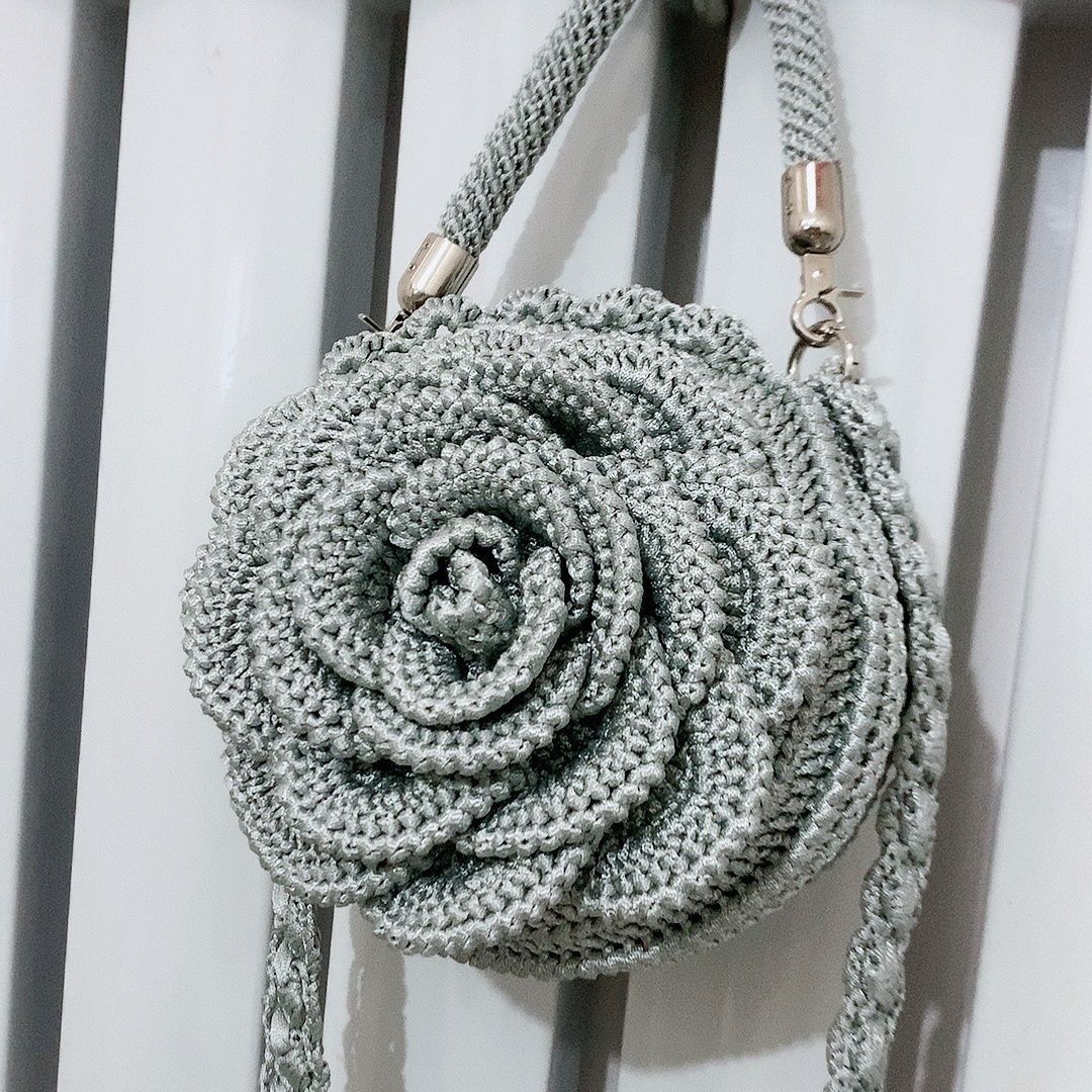 Grey02