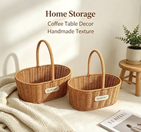 Panier en rotin PE fabriqué en usine pour cadeau ou décoration florale de la maison avec cadre en métal, imperméable, lot de 2