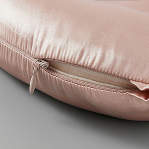Factory Price Custom Label Silk <strong>U</strong> Shape <strong>Pillow</strong> Memory Foam 100% Mulberry Silk Travel Neck <strong>Pillow</strong> with case - Product Image 6