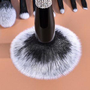 Daily Queen Mor-phe 10Pcs Nano Hair Rhinestone Handle <span class=keywords><strong>Highlighter</strong></span>  Make up Brush Smoooth Application  Opulent Feel Custom logo - Product Image 4