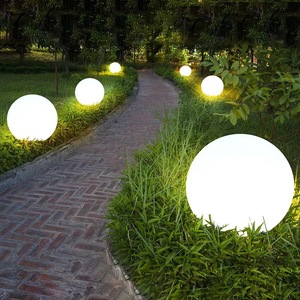 Esfera de bola LED de plástico gigante resistente al agua con energía Solar para exteriores, luz que fluye colorida para Parque de jardín para Navidad y Pascua - Product Image 4