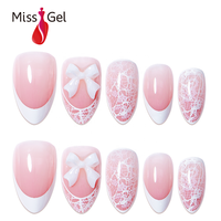 Ongles artificiels 3D blancs avec logo personnalisé, 32 pièces, style amande courte, motif dentelle, portables, style salon, en ABS, tailles XS/S/M, pour pose à la machine