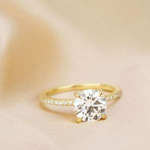 OAHLAN 卸売 1.25カラット 925スターリングシルバー エンゲージリング レディース ソリティア キュービックジルコニア ウェディング 記念日 パーティー ローズゴールド - Product Image 3