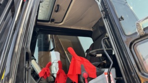 รถขุดไฮดรอลิก SANY SY365H มือสองคุณภาพสูง ขนาด 36 ตัน สภาพดี ชั่วโมงการทำงานต่ำ เครื่องจักรก่อสร้างสำหรับขาย - Product Image 3