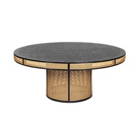 Table à manger en bois artisanale Heywood avec base en rotin pour la salle à manger et les événements de mariage
