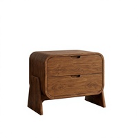 Armoire de salon en bois de manguier massif à 2 tiroirs avec pieds arrondis et avant en inclinaison |   Meubles de style mid-century modern